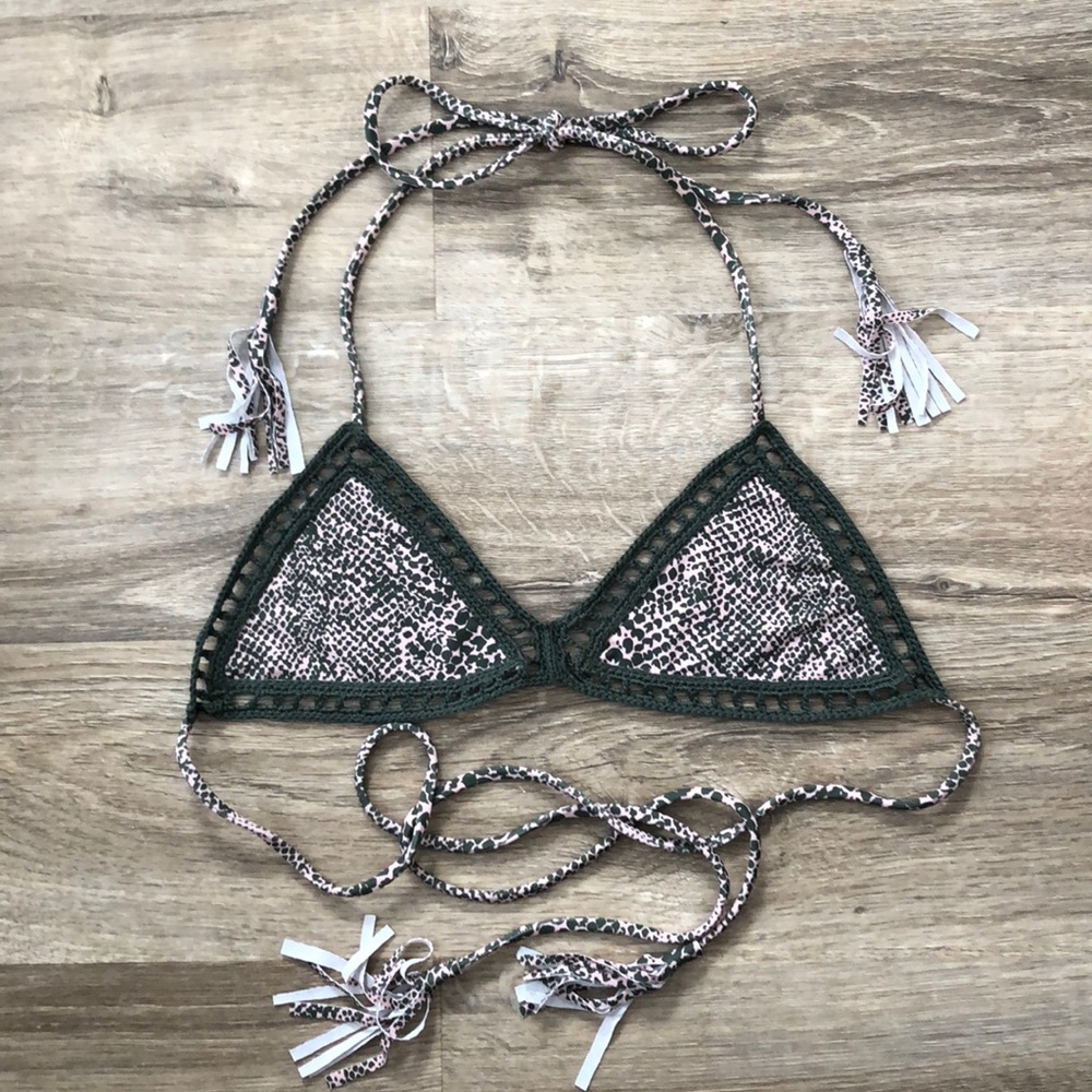 NWOT Acacia Andy Top